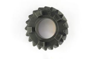 Gear. (4th) Z=20. Helical cut, 5 pawls.  Calis from 1999 on